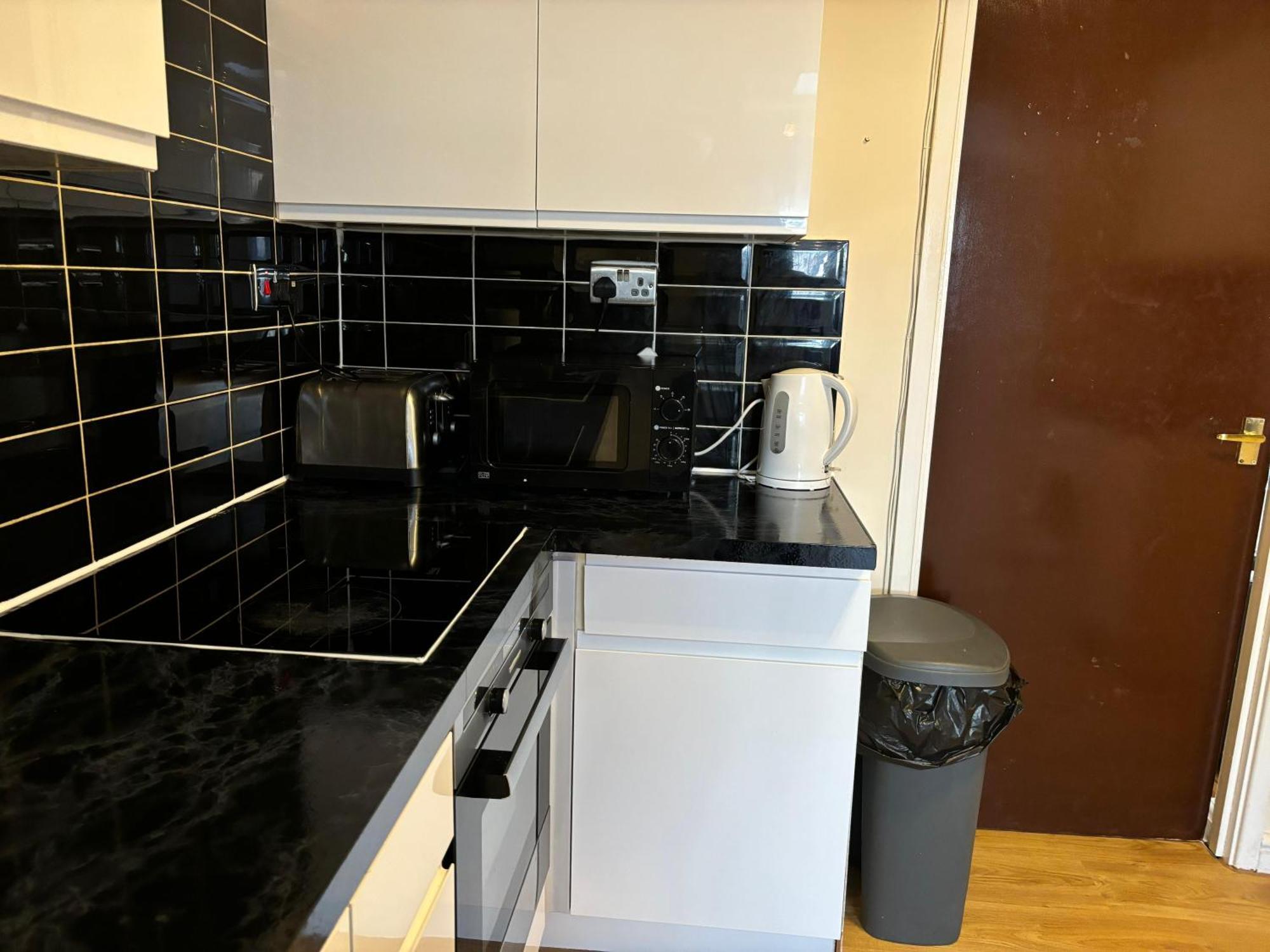 London Deluxe 6 Bedroom House Dagenham Exterior foto